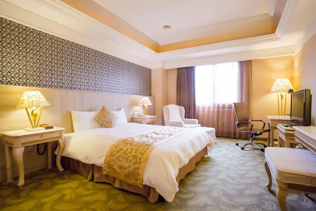 Standard, Double Bed, No Window، F Hotel Taichung Lichia Royal Garden 1/1