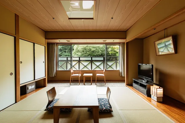 Japanese, 4 Futon Beds, No Bathroom, Kamenoi Hotel Arima 1/3