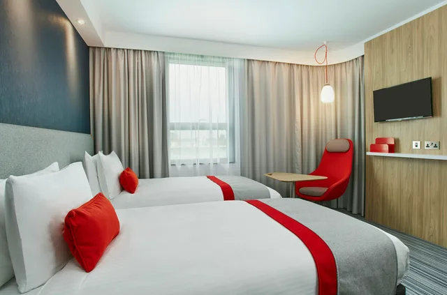 غرفة قياسية بسرير كينج في الطابق العلوي، Holiday Inn Express Rouen Centre - Rive Gauche 1/2