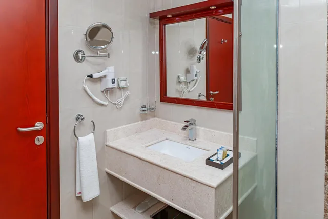 جناح جونيور، Salalah International Hotel 10/10