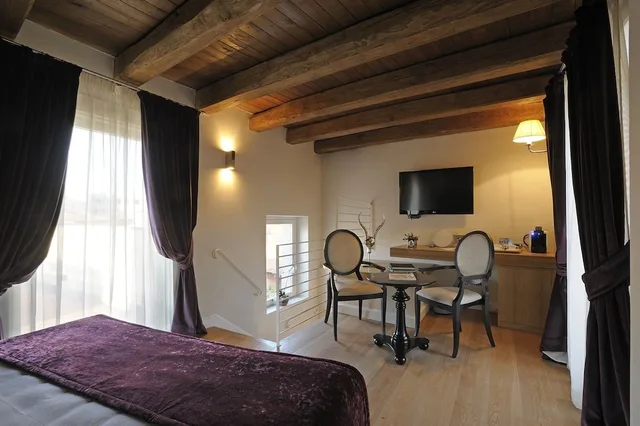 جناح جونيور بسرير مزدوج مع أريكة، Trevi Palace Luxury Inn 7/9