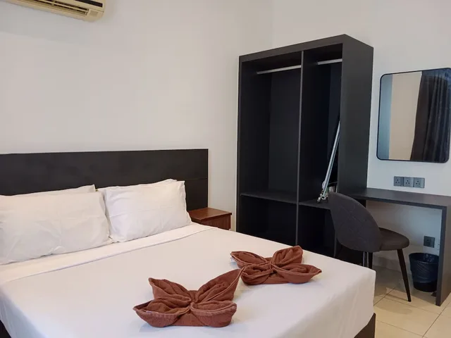 شقة بسرير كوين وسريرين فرديين بـ4 غرف نوم، Sumai Hotel Apartment 3/3