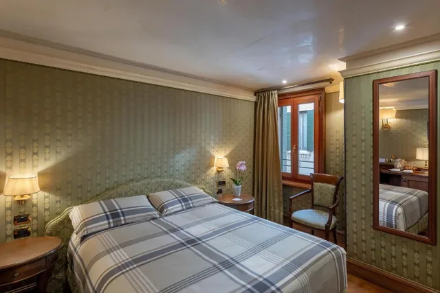 غرفة كومفورت بسرير مزدوج في الملحق، Hotel Montecarlo 1/4