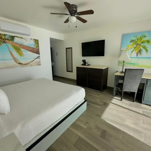 غرفة بسرير كينج بإطلالة على البحر، Playa Bonita Resort 3/7