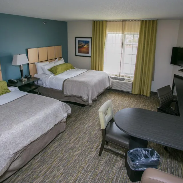 Studio, Suite, Queen Bed, Sofa, Candlewood Suites Fargo N Dakota State University 8/10
