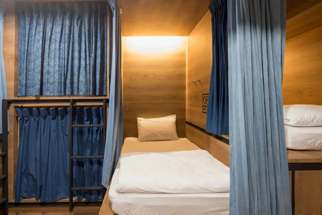 Private, 5 Beds، Natee Hostel 1/3