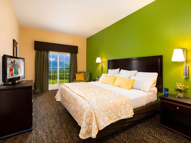 استوديو بسرير كينج مع أريكة، Resort At Governor S Crossing 2/4