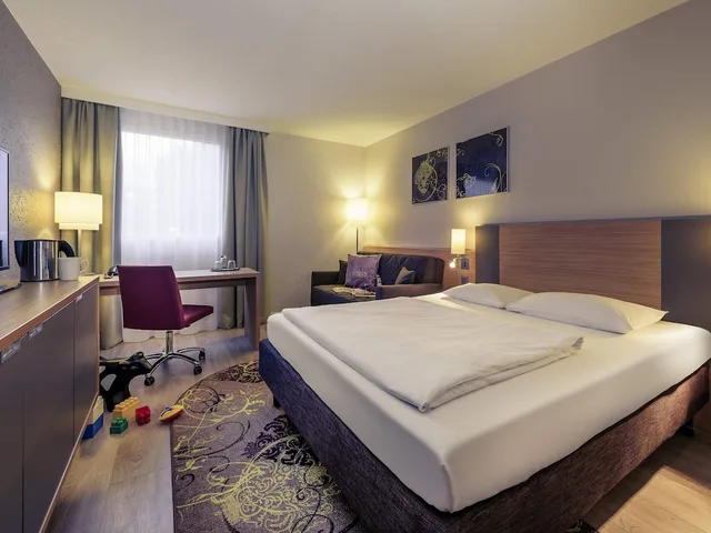 غرفة قياسية بسرير مزدوج مع أريكة، Fuerther Hotel Mercure Nuernberg West 2/8