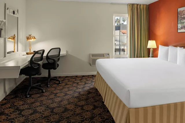 غرفة مفردة بسرير كوين لذوي الإعاقة، Granada Inn 5/10