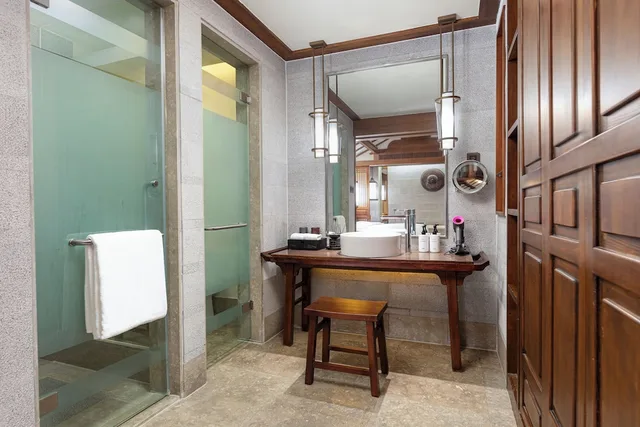جناح جونيور بسرير فردي، INTERCONTINENTAL LIJIANG ANCIENT TOWN RESORT 2/2