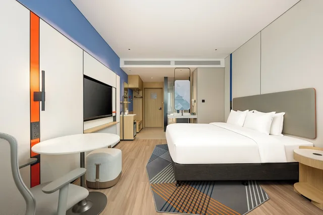 غرفة قياسية بسرير كينج، Holiday Inn Express Qinhuangdao Haigang By IHG 1/5