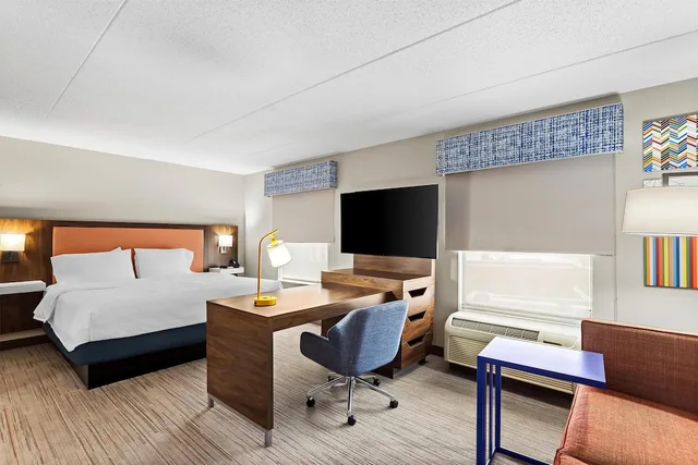 استوديو بسرير كينج بحوض جاكوزي، Hampton Inn Suites Bolingbrook 2/6