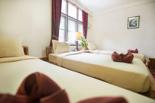 غرفة ثلاثية بثلاثة أسرّة، Pongphen Guesthouse 1/2