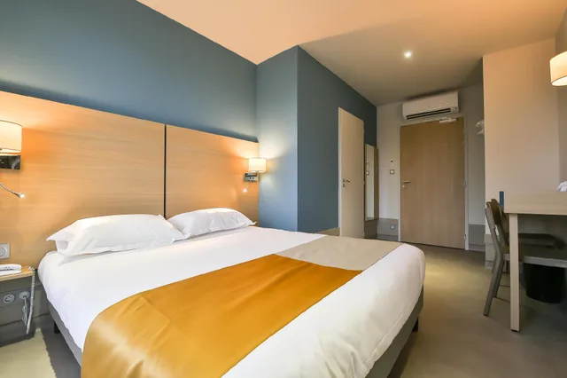 غرفة بسرير كينج بشرفة، Hotel Vent d'Eden Park 2/2