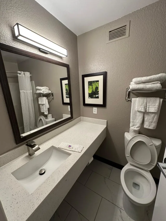 1 Queen Bed - ADA/RI Shower/Non-Smoking، Motel6 Columbus, GA - Columbus Airport 9/10