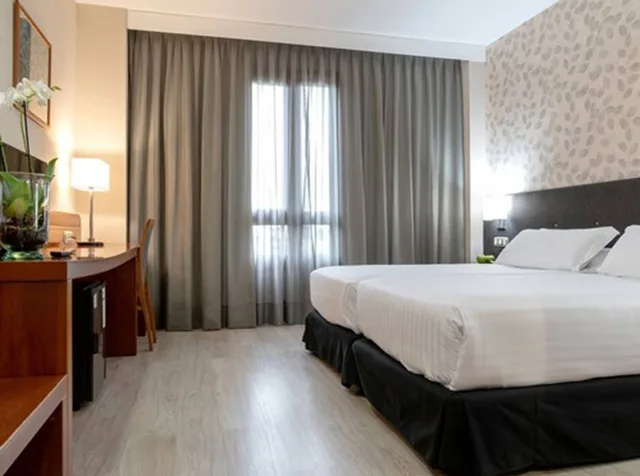غرفة بسريرين منفصلين، Hotel Plaza Las Matas Formerly Tryp Las Matas 1/10