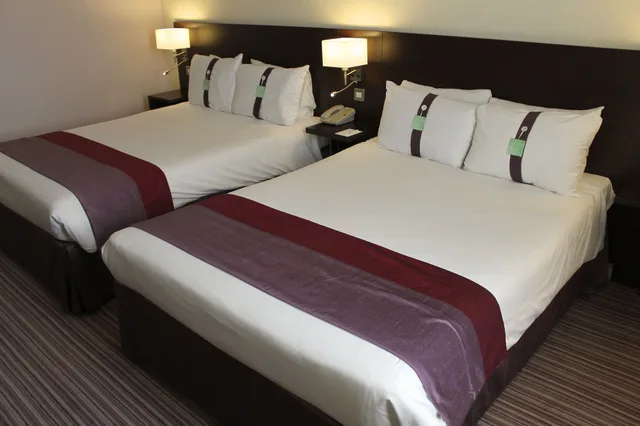 غرفة قياسية بسريرين مزدوجين، Holiday Inn Slough Windsor 4/7