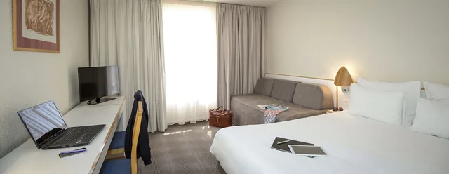غرفة تنفيذية بسرير مزدوج مع أريكة، Novotel Perpignan 3/10