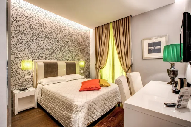 غرفة بسرير كوين، Boutique Hotel Roma 3/9