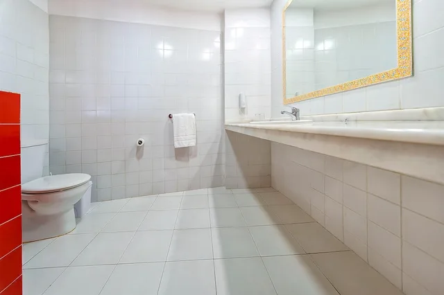 جناح جونيور كلاسيكي بسريرين منفصلين بشرفة، Servatur Altamadores 4/6