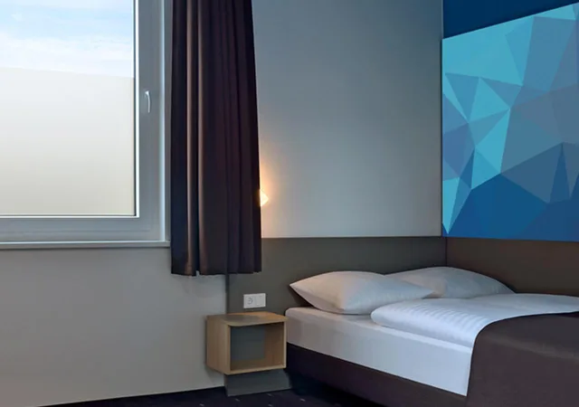 غرفة قياسية بسرير مزدوج، B&B Hotel Koln-City 1/1