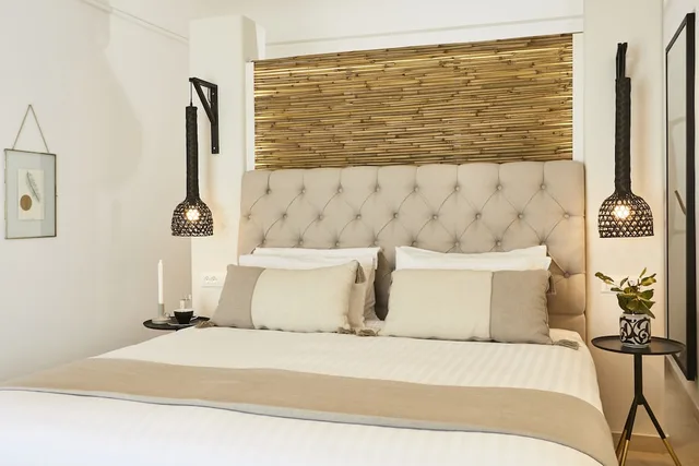 2 Bedrooms, Artemis, Villa, Twin Beds, King Bed, Sea View, Sofa, Private Pool، Volcano View Hotel 1/2