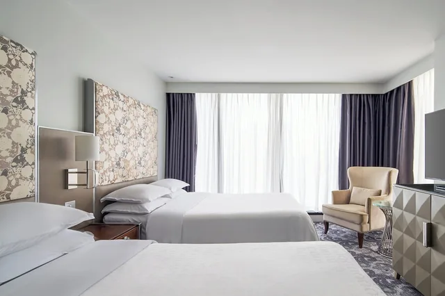 غرفة بسريرين مزدوجين بإطلالة على المدينة، Sheraton Melbourne Hotel 4/13