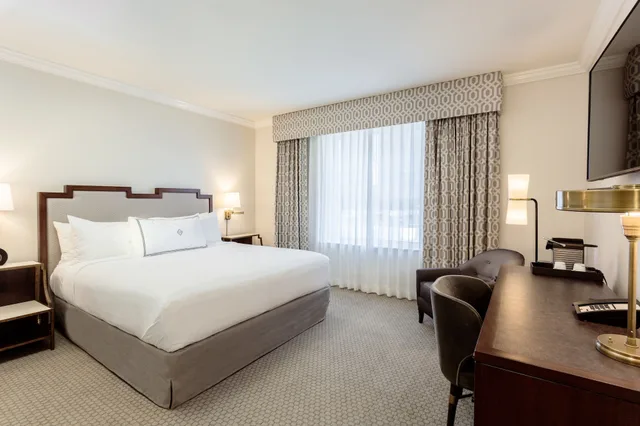 غرفة كلاسيكية بسرير كينج، The Lancaster Hotel 1/3