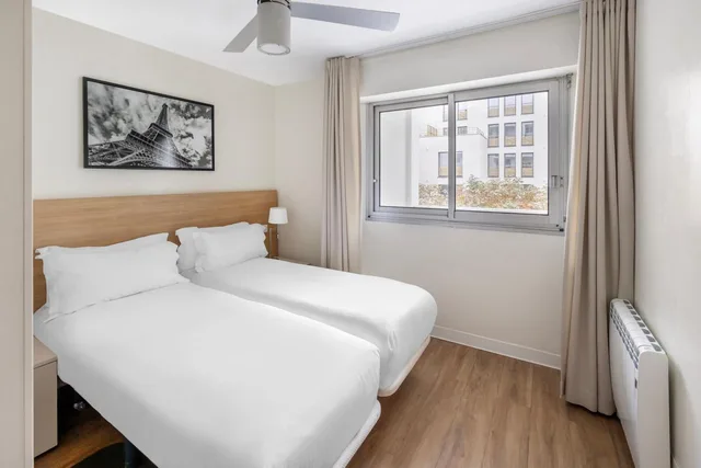 شقة بغرفتي نوم مع أريكة، Royal Regency Paris Vincennes 4/7