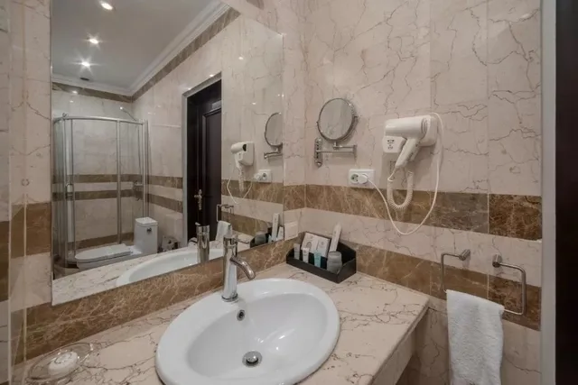 Standard Single (SSNGL)، Jannat Regency 4/10
