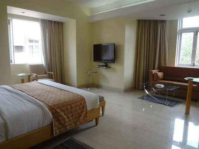 غرفة سوبيريور بسرير مزدوج، Ascot Hotel 3/3