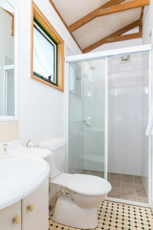 استوديو اقتصادي بسرير كوين، Coachhouse Marina Resort 4/6