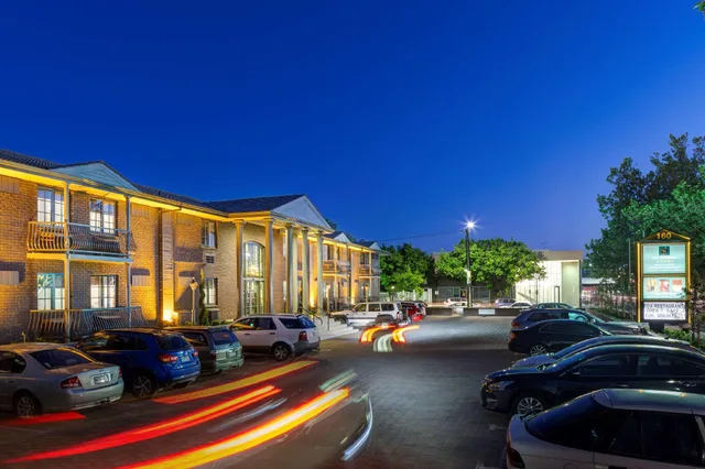 غرفة تُحدَّد حسب التوفر، Adelaide Inn 1/1