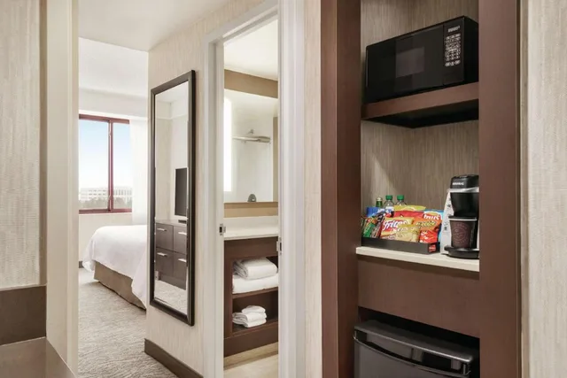 جناح رئاسي بسرير كينج بغرفتي نوم، Embassy Suites by Hilton Chicago North Shore Deerfield 2/2