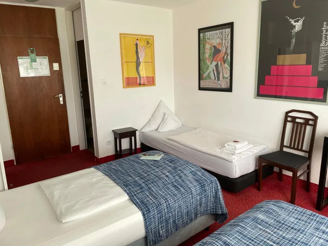 Room, Triple, Single Bed, Hotel Nymphenburg City 4/10
