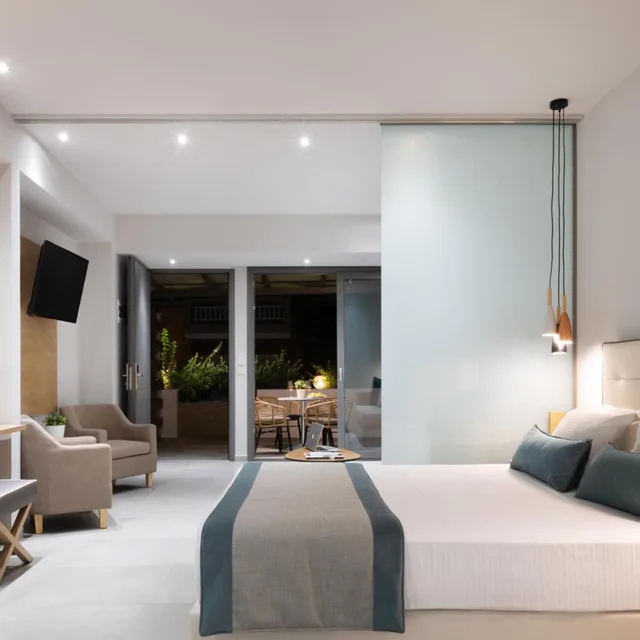 جناح جونيور، Simeon Hotel 2/6