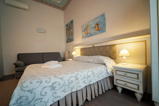 غرفة عائلية بسرير مزدوج مع أريكة، Hotel Genova Liberty 2/9