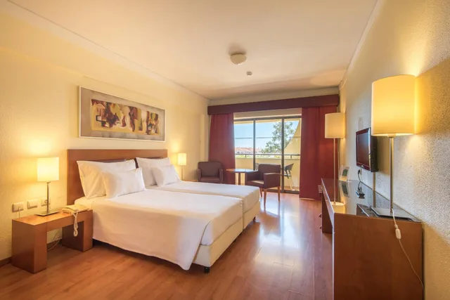 2 Bedrooms, Suite, Vila Gale Cerro Alagoa 6/8