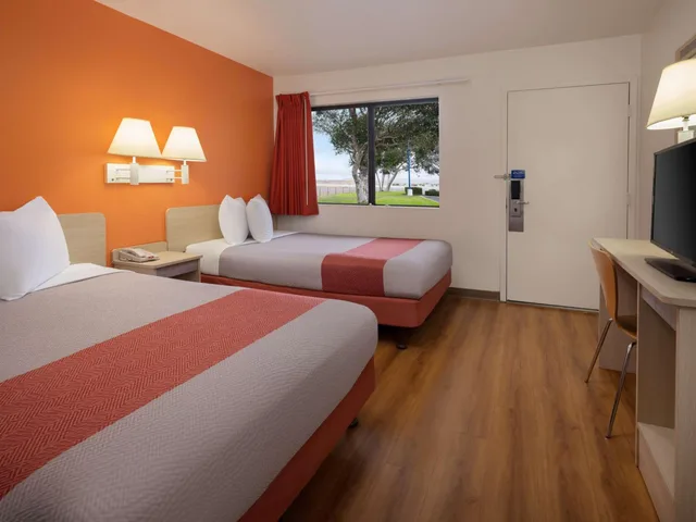 غرفة ديلوكس رباعية، Motel6 Santa Maria, CA - North 1/3