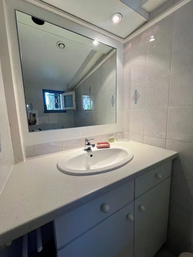 Room, Triple, 1 Queen and 1 Single Bed, Garden Floor، Le Ponteil 4/7