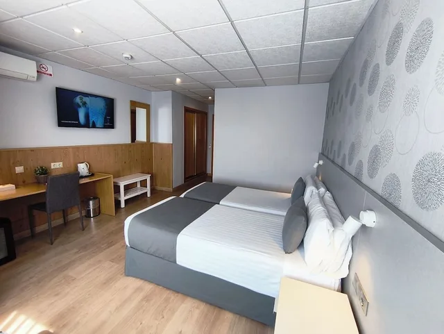 غرفة غراند بسريرين منفصلين، Hotel Mendez Nunez 8/10