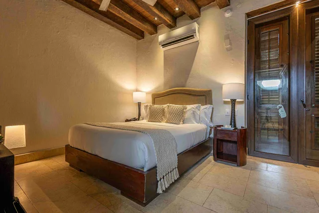 Superior, Double Bed, Ananda Hotel Boutique 2/5