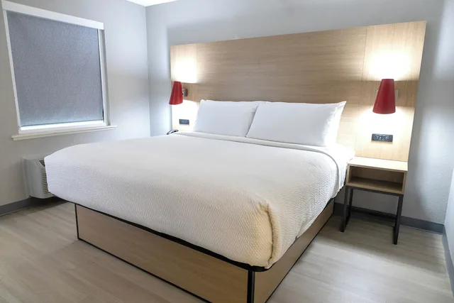 غرفة مفردة بسرير كينج لذوي الإعاقة، Atrea Inn Amarillo 1/3