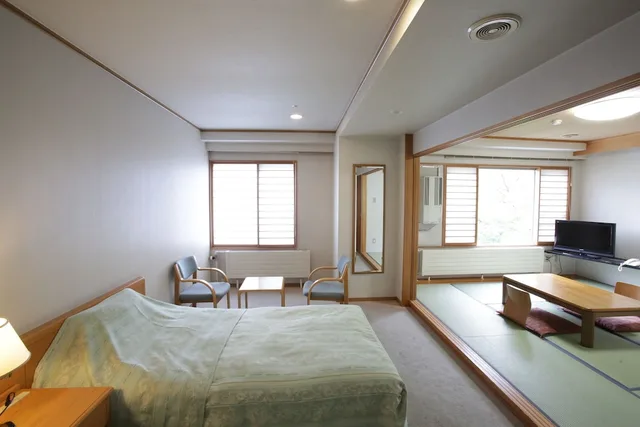 Japanese Western, Deluxe, Twin Beds, Saito Hotel 1/1