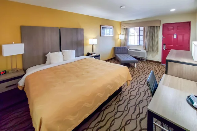 غرفة بسرير مزدوج، Quality Inn Fort Stockton TX 2/5