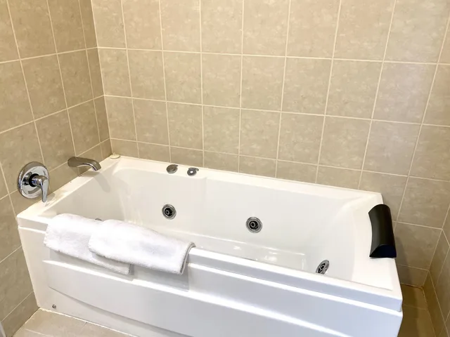 بنتهاوس عائلي بسرير كوين وسريرين كينج بـ3 غرف نوم، Alpha Motel Luxury Apartments 5/9