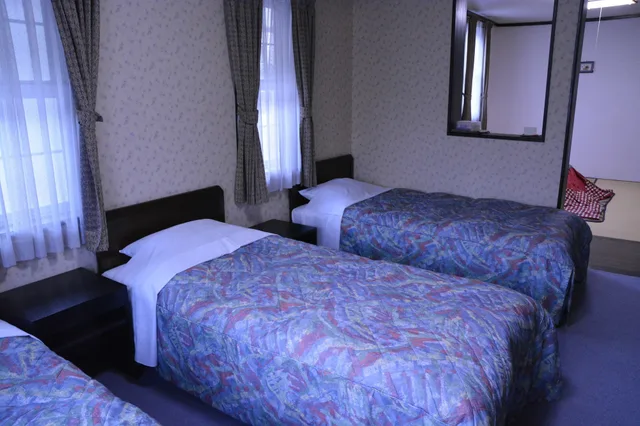 غرفة عائلية بثلاثة أسرّة بأرضية تاتامي، Hotel Sejour Mint 1/5