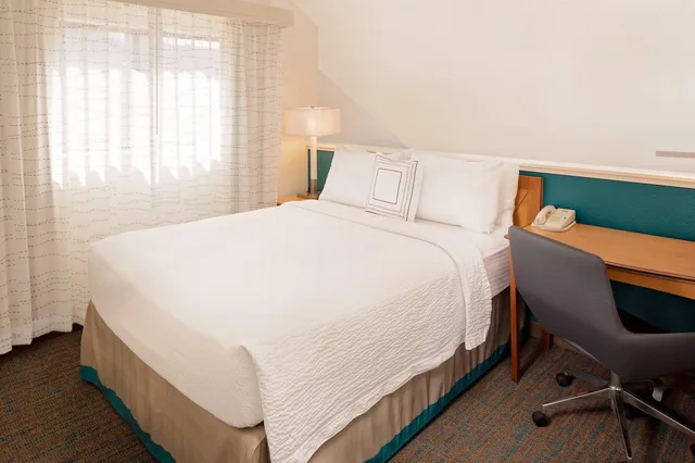 استوديو بسرير كوين، Residence Inn by Marriott San Jose 1/2