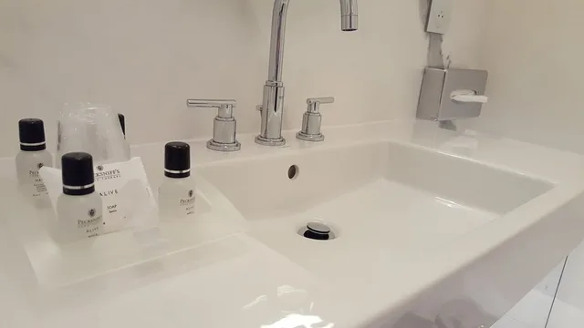 غرفة بريميوم بسرير كينج، Holiday Inn Paris - Gare De Lyon Bastille 3/4