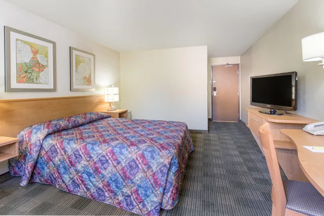 غرفة قياسية بسرير كوين، Super 8 By Wyndham Lacey Olympia Area 7/8